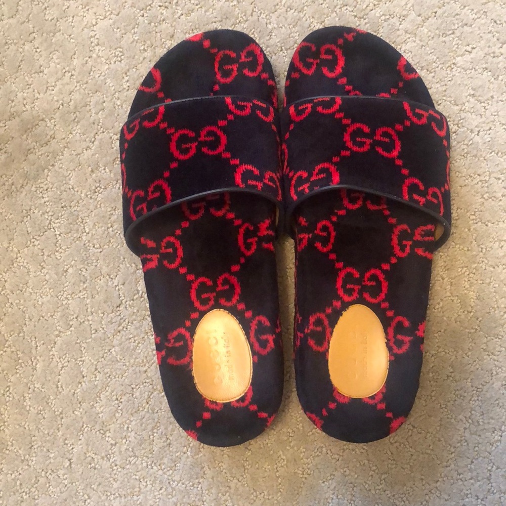 AUTHENTIC Men’s Slides